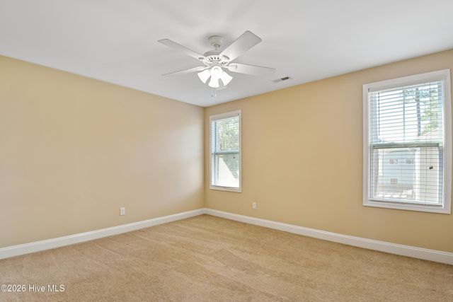 143 Cornel Lane, Hampstead, NC 28443
