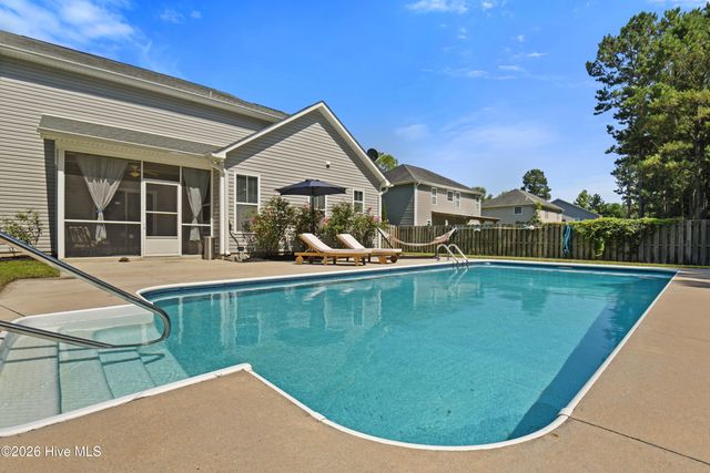 143 Cornel Lane, Hampstead, NC 28443