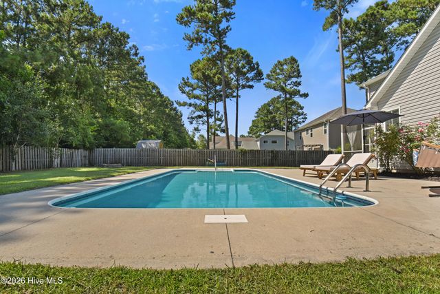 143 Cornel Lane, Hampstead, NC 28443