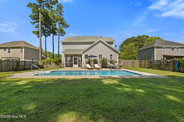 143 Cornel Lane, Hampstead, NC 28443