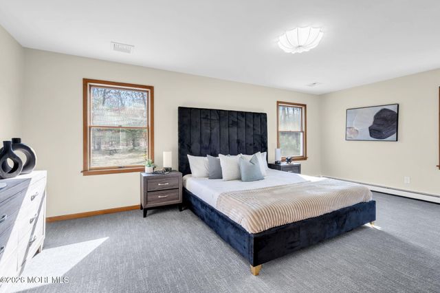 592 Whitecomb Avenue, Jackson, NJ 08527