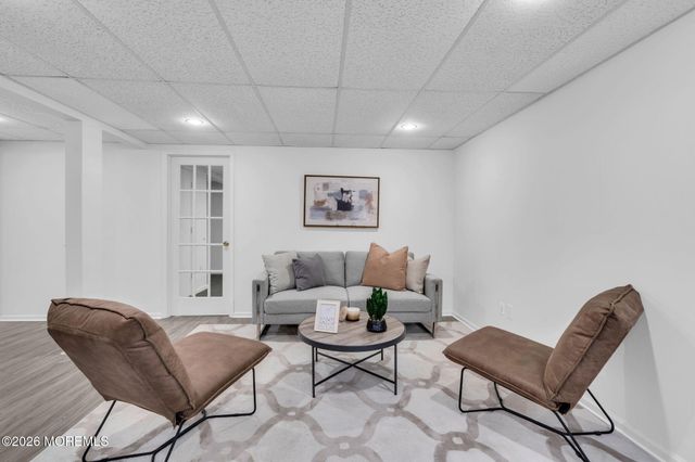 592 Whitecomb Avenue, Jackson, NJ 08527