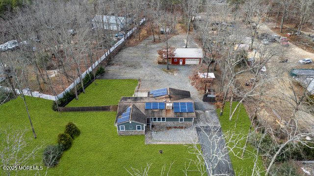 592 Whitecomb Avenue, Jackson, NJ 08527