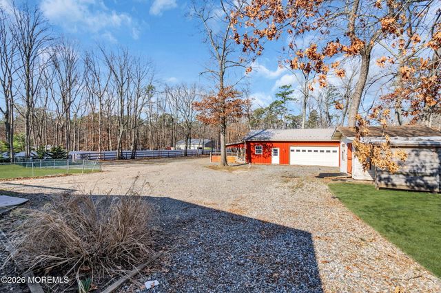 592 Whitecomb Avenue, Jackson, NJ 08527