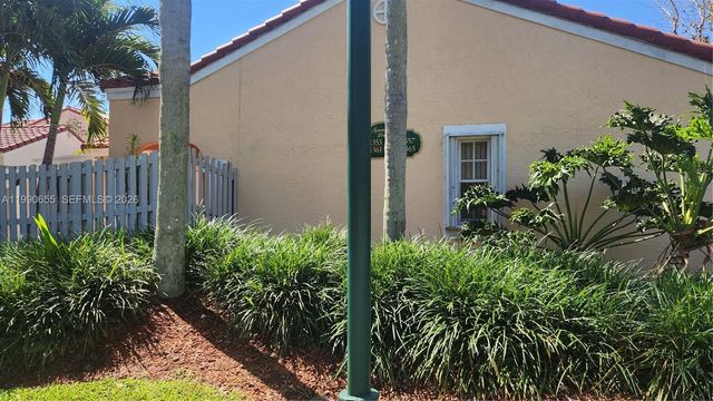 1365 Springside Dr 1365, Weston, FL 33326