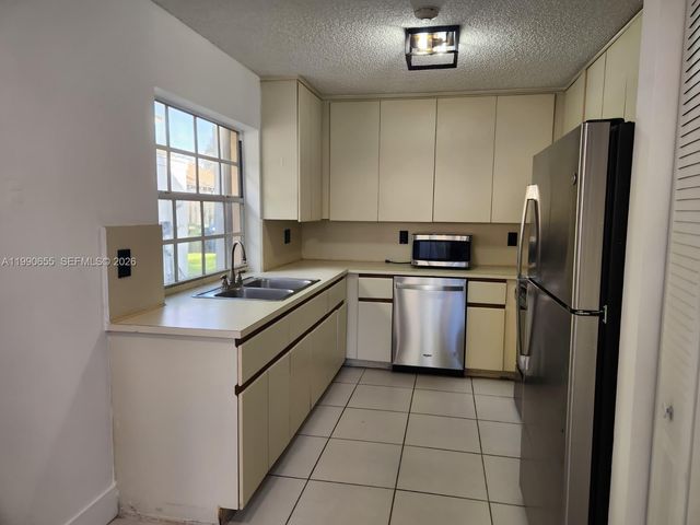 1365 Springside Dr 1365, Weston, FL 33326