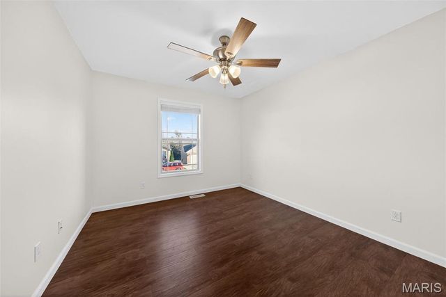 599 Crestfall Drive, Washington, MO 63090