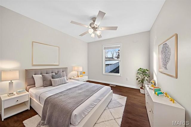 599 Crestfall Drive, Washington, MO 63090