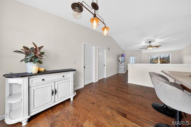 599 Crestfall Drive, Washington, MO 63090