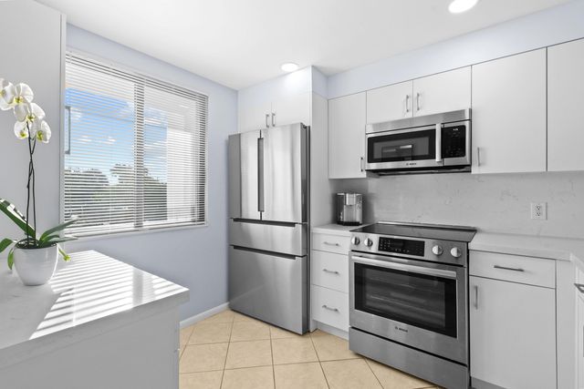 501 S Seas Drive 206, Jupiter, FL 33477