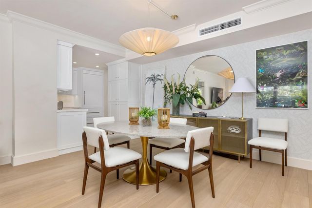 250 Bradley Place 307, Palm Beach, FL 33480