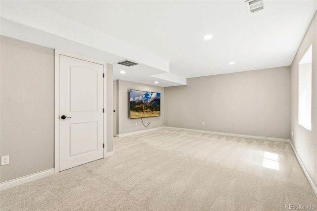 2055 Vineyard Court, Windsor, CO 80550