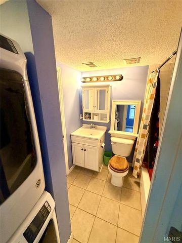 1159 Rue La Ville Walk 1159, Creve Coeur, MO 63141