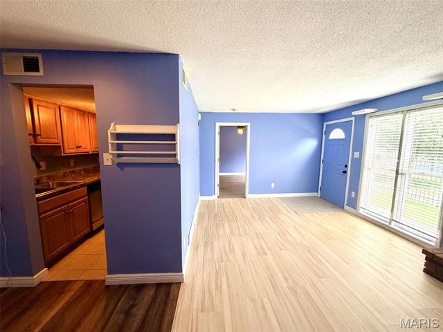 1159 Rue La Ville Walk 1159, Creve Coeur, MO 63141