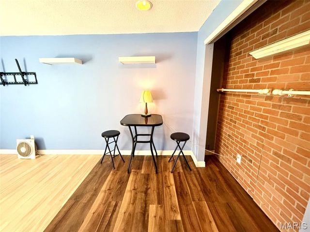 1159 Rue La Ville Walk 1159, Creve Coeur, MO 63141
