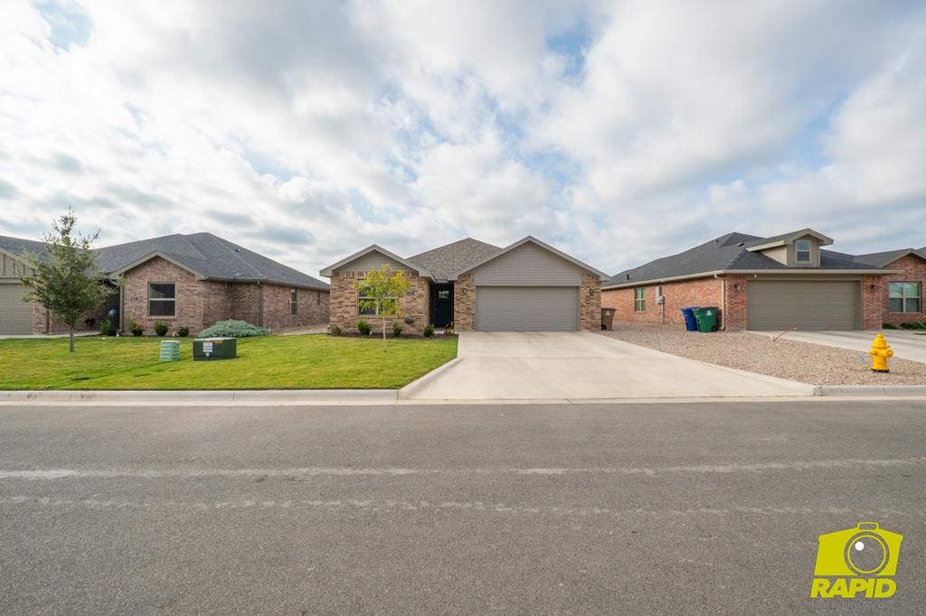 Image 1 of property listing at 3133 Cedarhill Dr, San Angelo, TX 76904