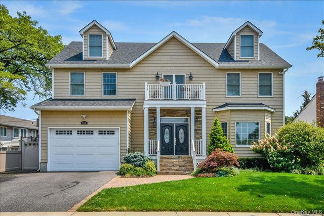 954 Glenridge Avenue, North Woodmere, NY 11581