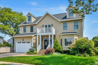 954 Glenridge Avenue, North Woodmere, NY 11581