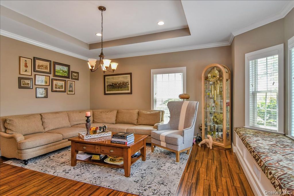 954 Glenridge Avenue, North Woodmere, NY 11581 — photo 3