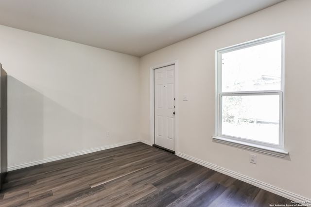 222 garcia, Seguin, TX 78155