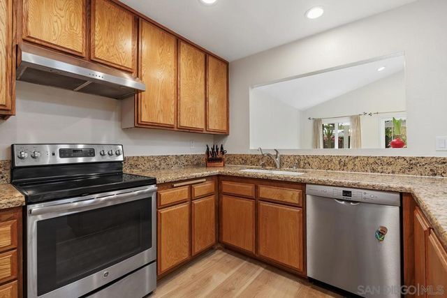 140 Five Crowns Way, Encinitas, CA 92024