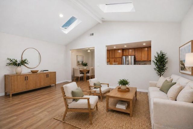 140 Five Crowns Way, Encinitas, CA 92024