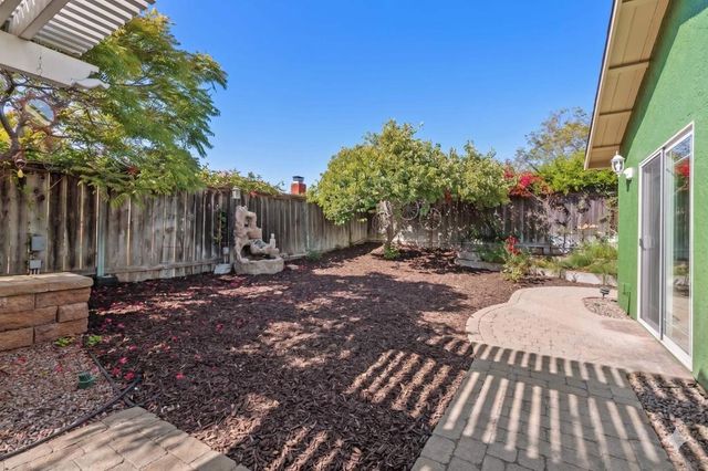 140 Five Crowns Way, Encinitas, CA 92024
