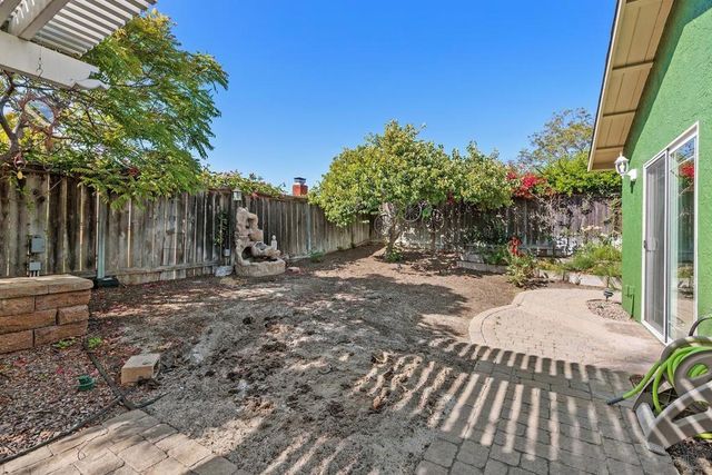 140 Five Crowns Way, Encinitas, CA 92024