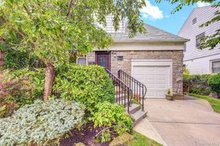 75-12 174th Street, Fresh Meadows, NY 11366