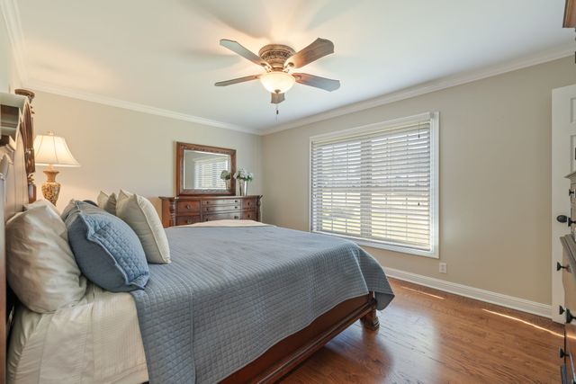 152 Fairways Dr, Hendersonville, TN 37075