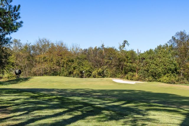 152 Fairways Dr, Hendersonville, TN 37075