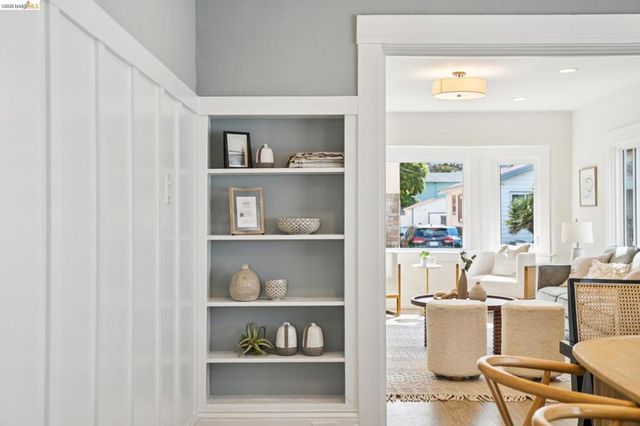 2726 Wallace St, Berkeley, CA 94702
