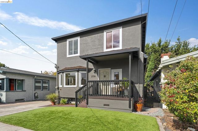 2726 Wallace St, Berkeley, CA 94702