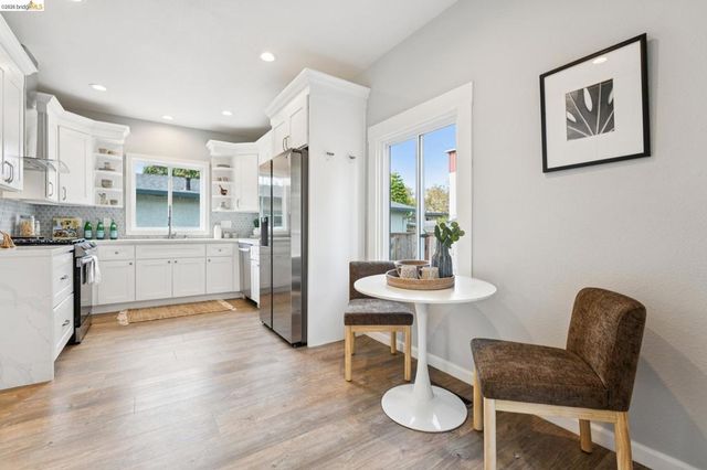 2726 Wallace St, Berkeley, CA 94702