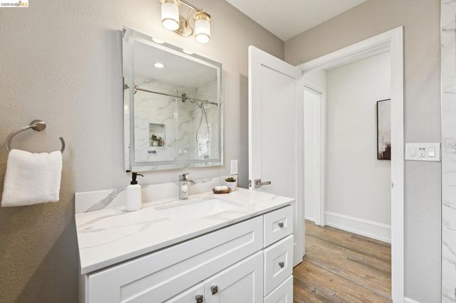 2726 Wallace St, Berkeley, CA 94702