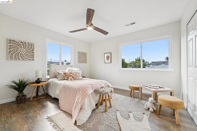 2726 Wallace St, Berkeley, CA 94702