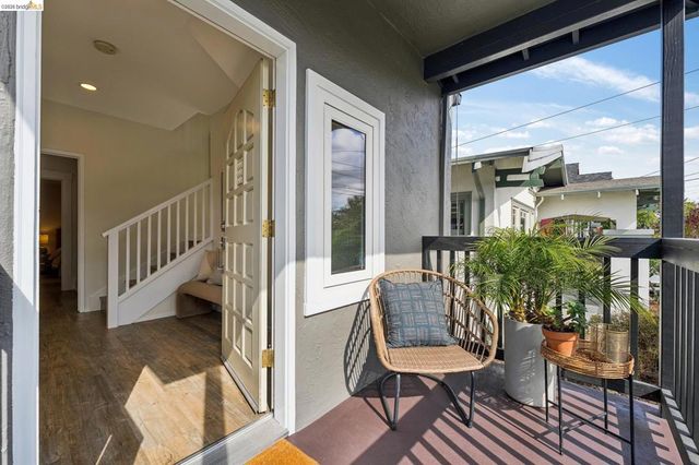 2726 Wallace St, Berkeley, CA 94702