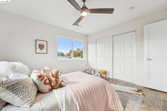 2726 Wallace St, Berkeley, CA 94702