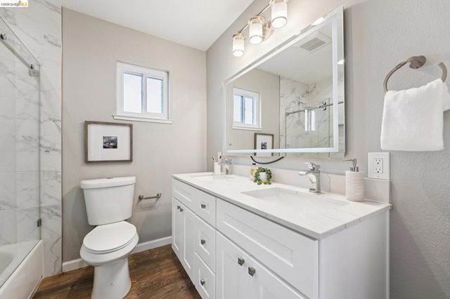 2726 Wallace St, Berkeley, CA 94702
