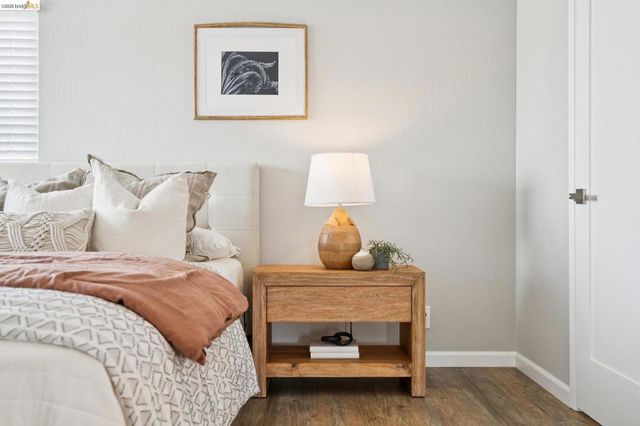 2726 Wallace St, Berkeley, CA 94702