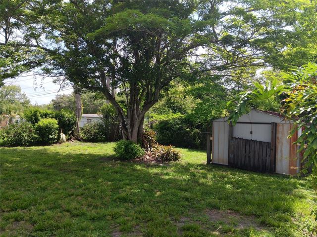 2103 MANTILLA AVENUE, Orlando, FL 32811