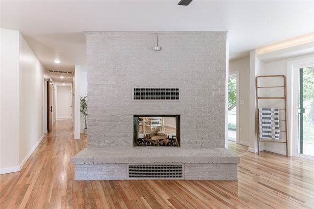 900 E Ash Street, Fayetteville, AR 72703