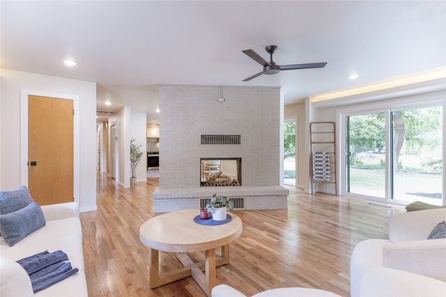 900 E Ash Street, Fayetteville, AR 72703