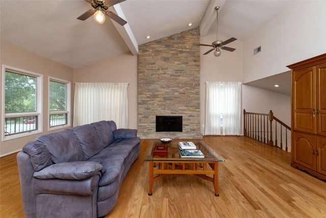 619 Baylor Street, Weatherford, TX 76086