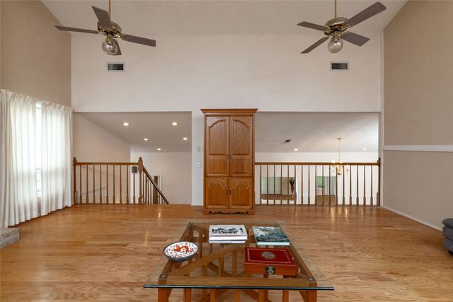 619 Baylor Street, Weatherford, TX 76086