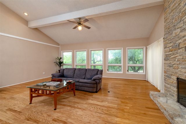 619 Baylor Street, Weatherford, TX 76086