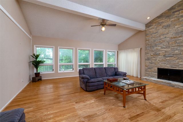 619 Baylor Street, Weatherford, TX 76086