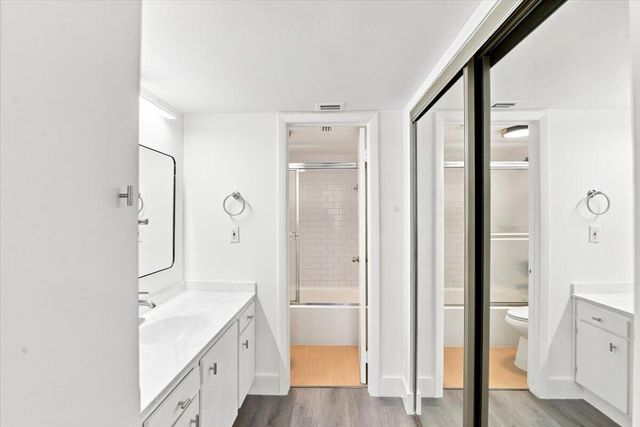 1100 COLONY POINT Circle 121, Pembroke Pines, FL 33026