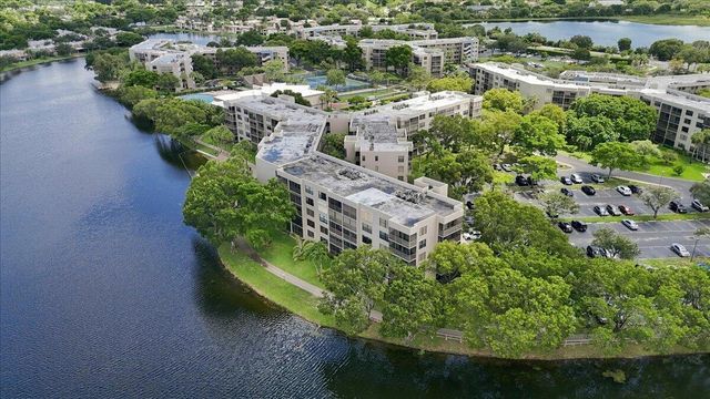 1100 COLONY POINT Circle 121, Pembroke Pines, FL 33026