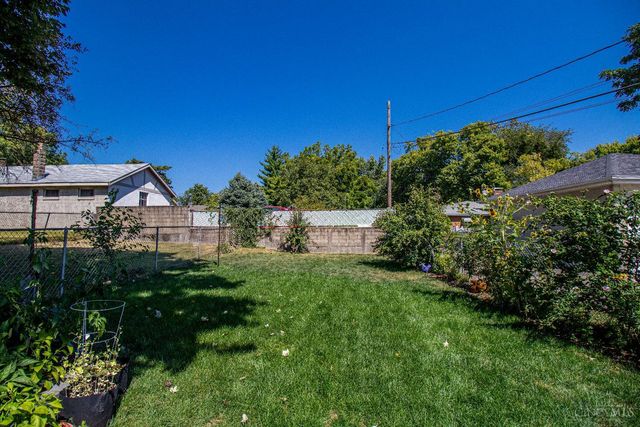 710 E Ross Avenue, St Bernard, OH 45217